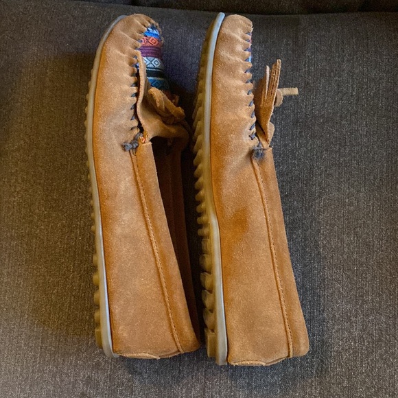 Minnetonka Rust Leather Mocs with Colorful Aztec Accents Women's 10 Worn Once - Picture 6 of 9